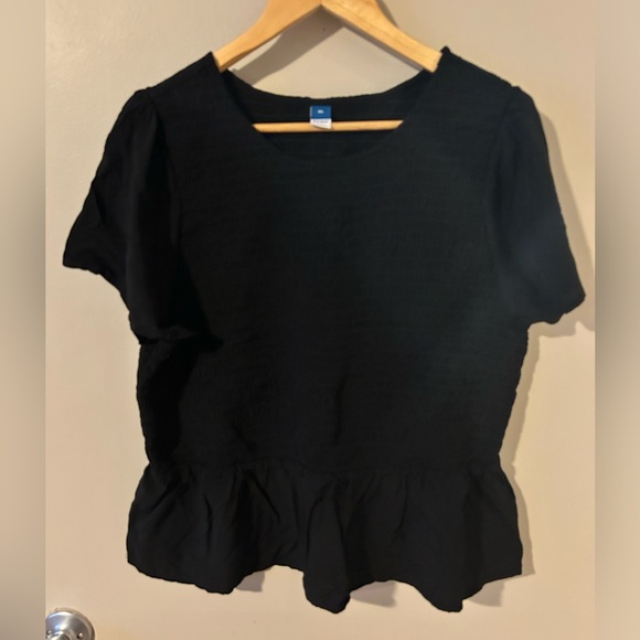 Old Navy black smocked peplum blouse, size XL - Picture 3 of 4